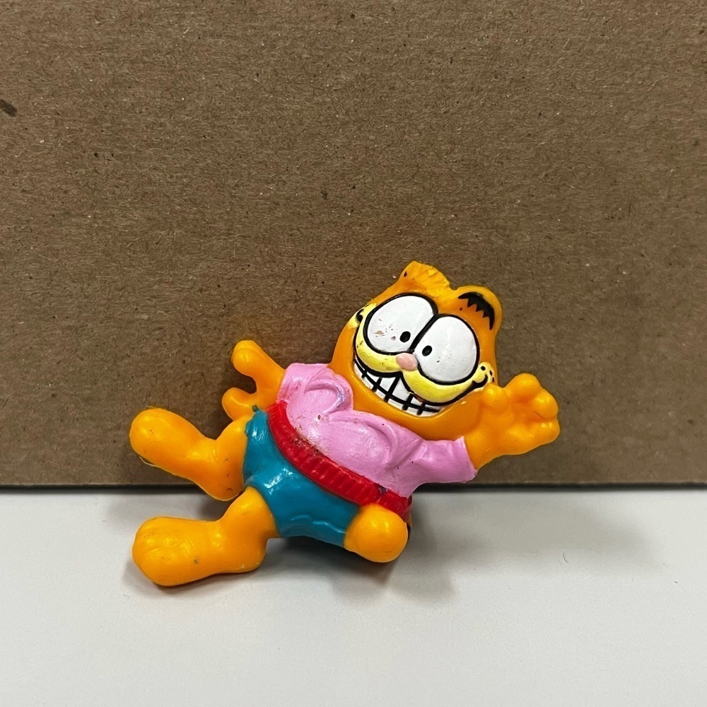 Vintage 1978 - 1981 Garfield McDonalds Happy Meal Mini Figure or Cake Topper